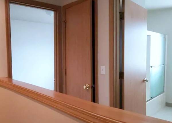 $1,550 / 2br - East Portland 2B+ Washer/Dryer, By I205 & Light Rail, Family-Friendly (East Portland)64039222397955123