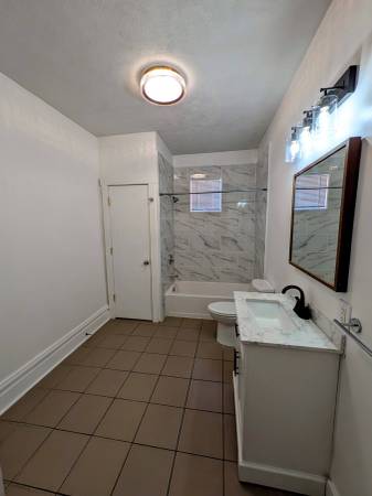 $375,000 / 2br - A Beautiful Red-Brick Townhome For Sale in Lawrenceville- Plummer64013373620993120