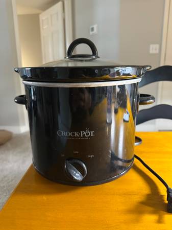 Small Crock-Pot 1