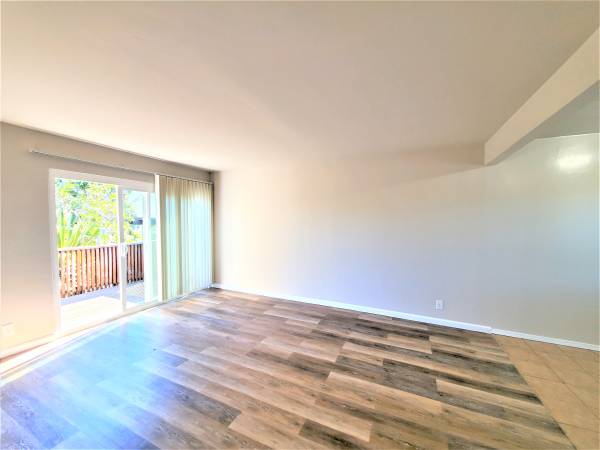 $1,995 / 1br - 700ft2 - 🔗LARGE 1 BED FOR RENT ~ READY FOR IMMEDIATE MOVE IN (oakland east)63936604047747123