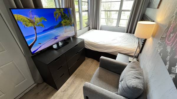 $749 / 1br - 1000ft2 - Monthly Room Rental, Fully furnished all utilities included Open NOW! (Daytona Beach)63791575400195120