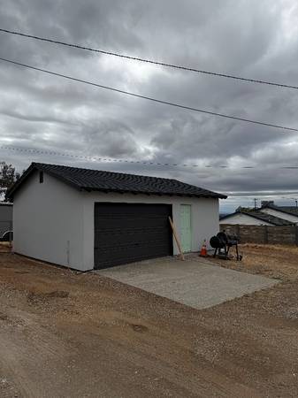 $2500.00 / 3br - 1400ft2 - Completely remodeled 3 bed 2 bath home with attached garage and detach63972239269634121