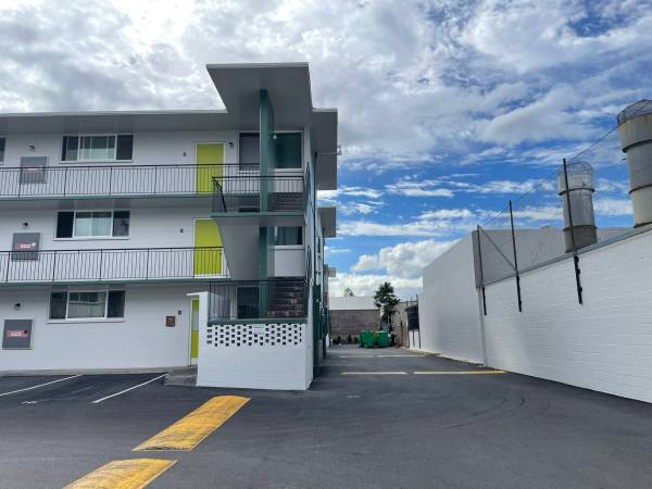 $2,095 / 2br - 600ft2 - Large Lanai, Double pane windows, Full size Whirlpool refrigerator (94-289 Leonui St, Waipahu, HI)63939533091203121