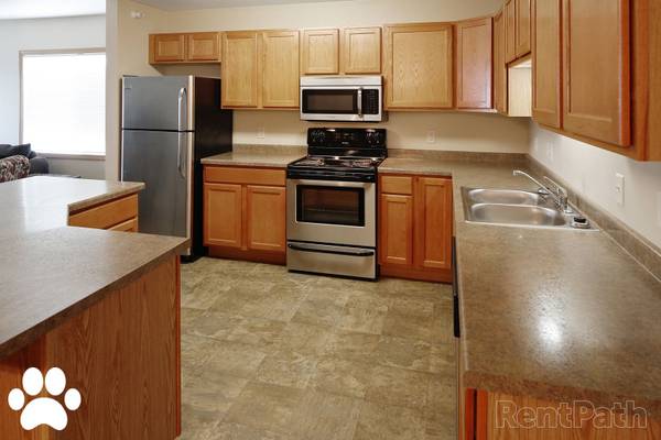 $1,345 / 3br - 1356ft2 - Located in Minot, Free Wi-Fi, 3 bedroom (3414 21st Ave NW, Minot, ND)63926600024066121
