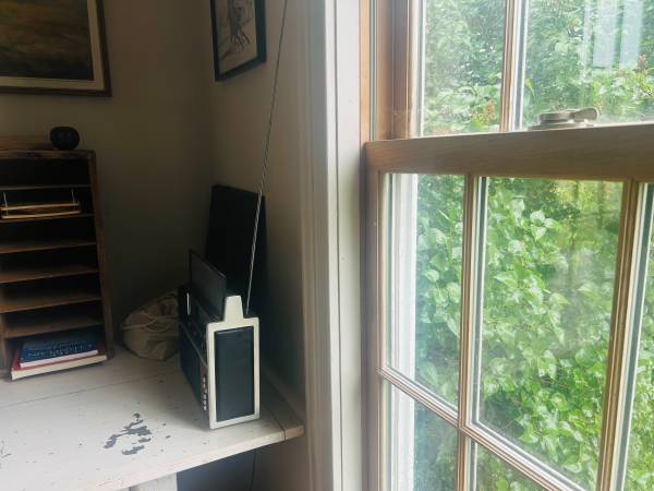 $4,500 / 4br - Gorgeous 4 BR Farmhouse, Views, Woodstove (West Brookfield)63784639957633123