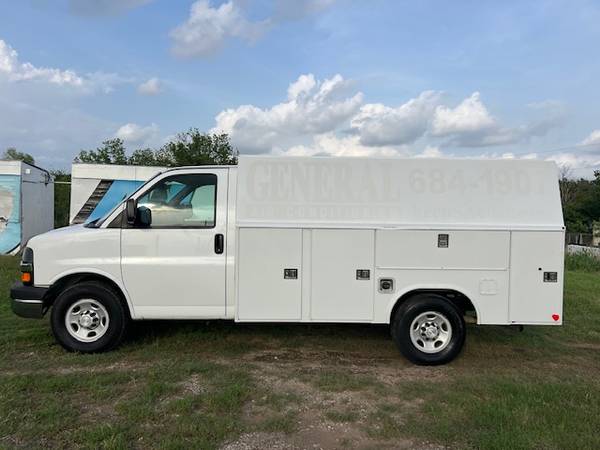 2015 Chevrolet Express Commercial Cutaway G3500 KUV Furgón de Carga - $14,970 (New Braunfels)63439432701953121
