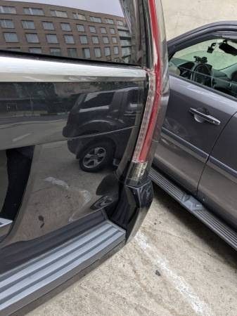 CADI-ESCALADE  ESV  2019 - $35,000 (ALEXANDRIA)63616346325507122