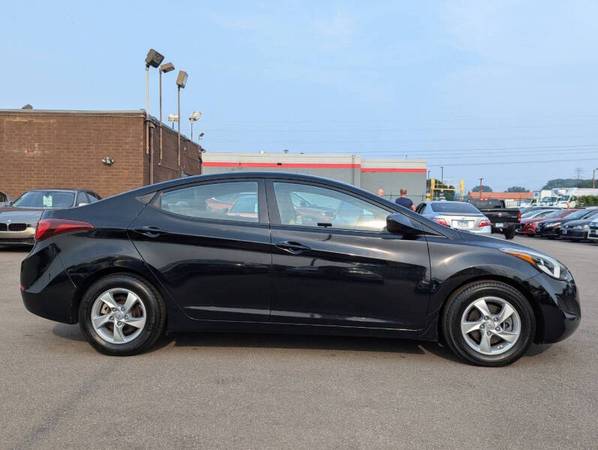 2015 Hyundai Elantra SE 4dr Sedan 6A - $9,952 (RAVMOTORS - BURNSVILLE)63481553488259122