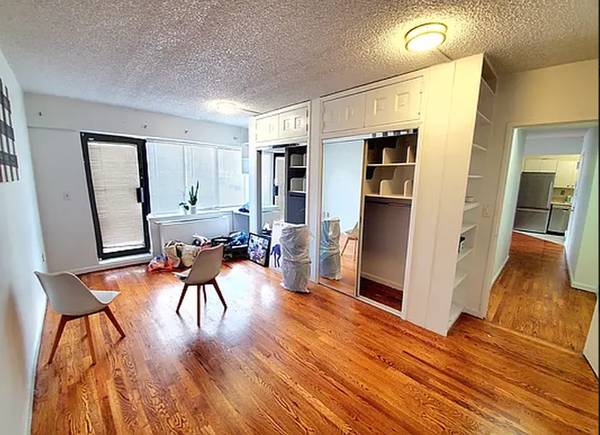 $6,845 / 3br - NO FEE_SPACIOUS 3 BR 2 BATHS_ROOF_GYM_LAUNDRY ROOM_WEST 46 ST (Midtown West)63788856852355120