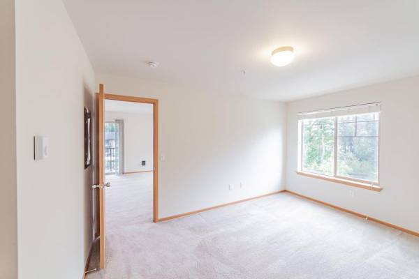$2,554 / 3br - 1139ft2 - Parcel Pending Package Handling, Outdoor Fireplace with BBQ (Lakeland Hills)63934420216195121
