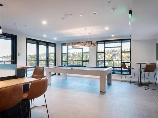 $2,046 / 1br - 592ft2 - Home is Where the Skeeball Machine Is! Come Check out Axle Today! (Seattle)63884889095681124