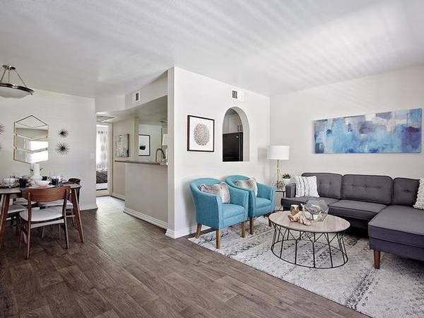 $1,099 / 1br - 585ft2 - Personal Balconies or Patios, Courtesy Patrol, Covered Parking63671008283267122