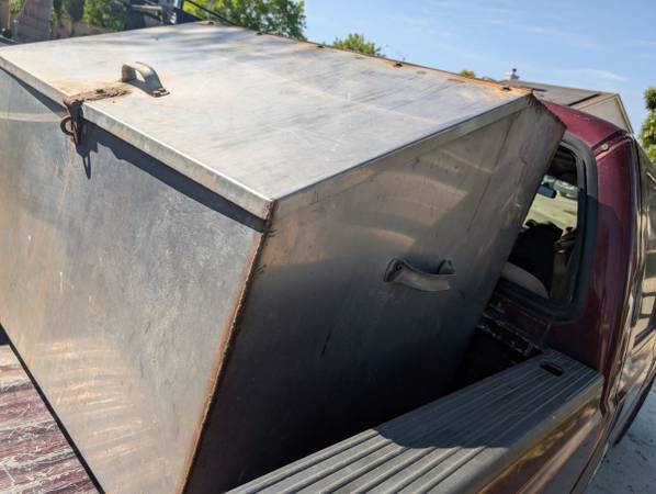 Caja de herramientas industrial de acero inoxidable actualizada con ruedas industriales - $500 (Tracy)63471026793859120