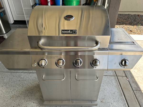 BBQ Grill 1