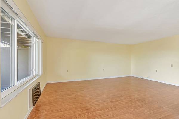 $630,000 / 2br - 1406ft2 - Walnut Creek Condo - 55+ Community. $630,000 (walnut creek)63868153618817124