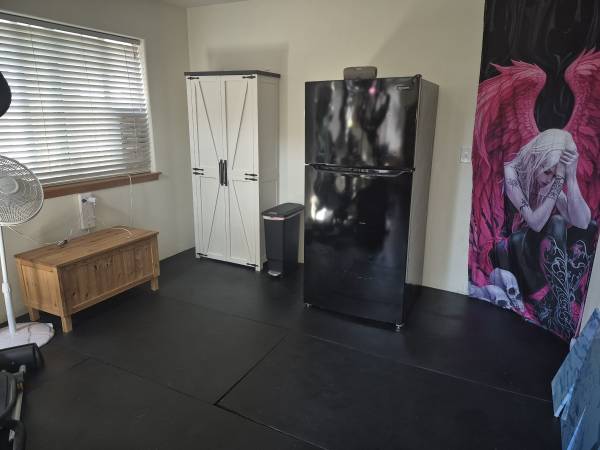 $700 / 1br - 100ft2 - Room For Rent (South Lake Stevens)63944823436034122