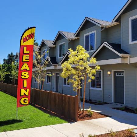 Townhouse at Cherry Blossom Village! Pet accepted! 46 Owosso Drive #18 1