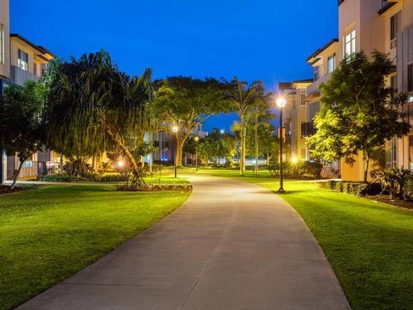 $3,120 / 2br - 898ft2 - Washer & Dryer in unit, On-Site Management (Kapolei)63939536427138122