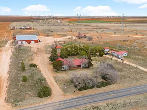 $399,999 / 5br - 2902ft2 - TWO Houses on 8.13 Acres Lubbock County - 3 miles East of Interstate27 (Lubbock)64215363576194120