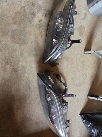 Faros de Lincoln ls - $120 (Seattle)63471421084929120