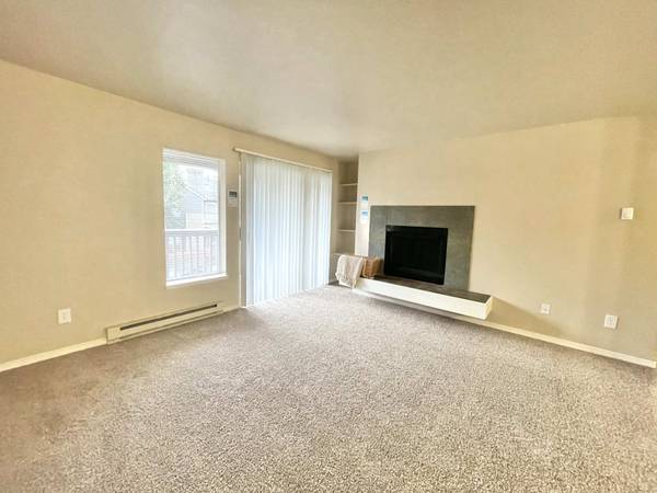 $2,975 / 3br - 1231ft2 - Beautifully landscaped grounds, park-like setting! 3 Bed, 2 Bath. (Mukilteo - South Everett, Lynnwood)63808130949379124