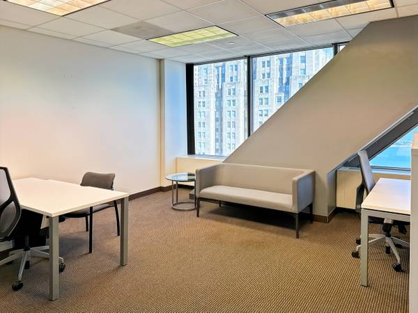 $2,739 AMAZING Window Office AVAILABLE at the John Hancock Center! (Magnificent Mile)64041812289539120