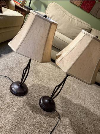 2 Table Lamps 1