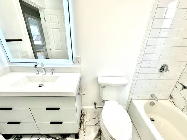 $1,500 / 4br - Mission Hill Room in 4 Bed/2 Bath | No Pets | Near Mission Park (Mission Hill)63620219491329121