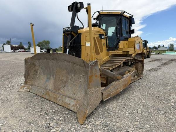 2010 Caterpillar D7E Dozer 1