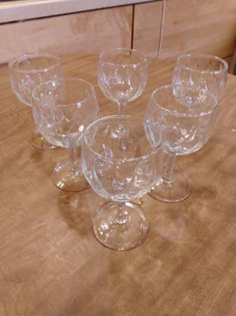 Glassware Barware 6 PC Set Embossed and Stemmed 1