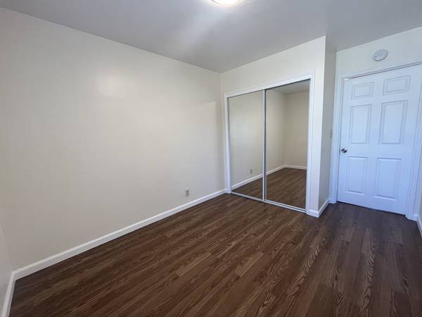 $1,795 / 2br - 700ft2 - Amplio departamento de 1 dormitorio, a 5 minutos a pie del barrio Laurel, puntuación de caminabilidad 86, 3141 5 (oakland este)63695839756289122