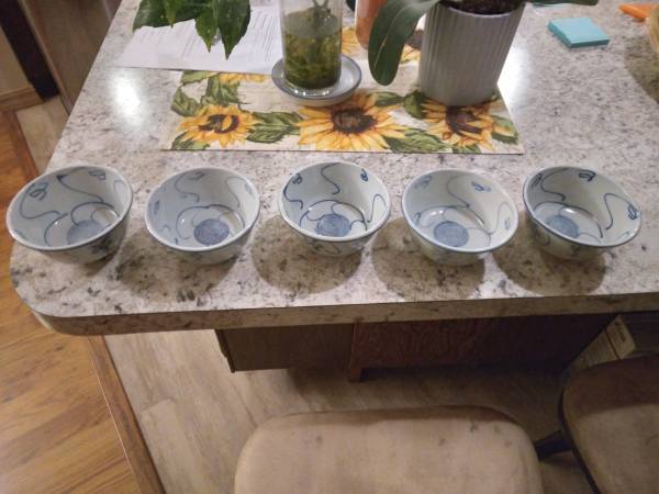 Set of 5 Designer Bowls(Made in China) 2 1/2" Tall, 4 3/4" Diameter 1
