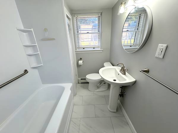 $2,700 / 2br - Updated with FREE Utilities! In Lovely Two-Family House! W/D! Pkng! (Saugus)63996405183619124