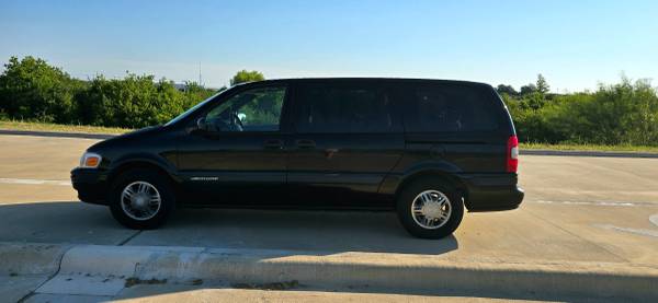 Chevrolet Venture - $3,200 (Elgin)634391520281611217