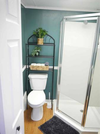 $2800.00 / 2br - 1640ft2 - Bella - Stylish Modern Retreat in Garfield Heights63907493930626122