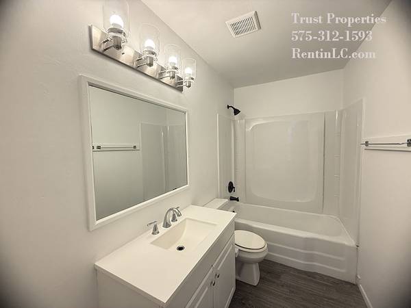 $1,150 / 3br - 1026ft2 - Excelente vivienda para mascotas 3/1 cerca de NMSU (área de NMSU)63867374323201124