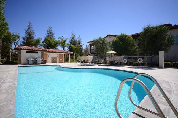 $3,550 / 3br - 1239ft2 - Acceso Directo a Garaje Doble, Preparado para Cable, Garaje63668287334403120