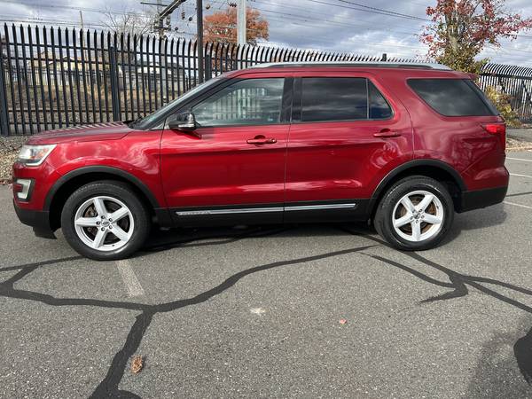 2017 FORD EXPLORER 99,000 MILES THIRD ROW 4 WHEEL  DRIVE EXCELLENT 1