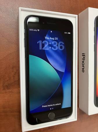 iPhone SE 3 3rd Gen. Boxed, Excellent Condition, Unlocked, iOS27