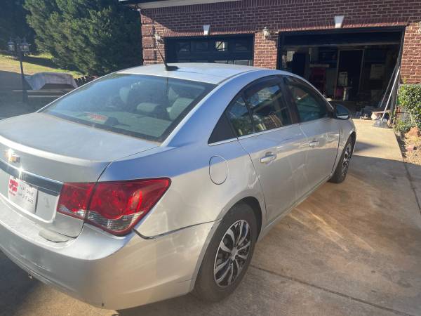 2011 Chevy Cruze - $1,400 (Ellenwood)63620566917889121