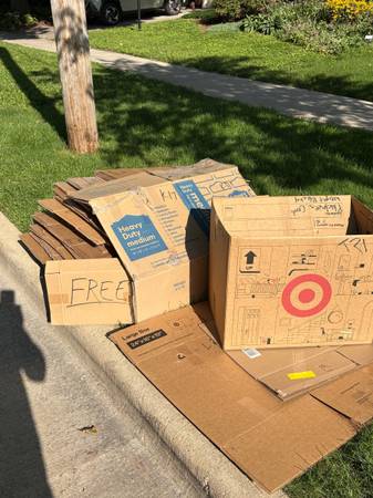 Free Moving Boxes 1