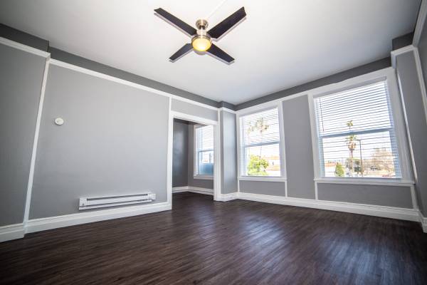 $1,650 / 425ft2 - ¡Visitas diarias! Especial de mudanza 6 semanas GRATIS y todos los servicios PAGADOS! (Arlington Heights)63662653610241123