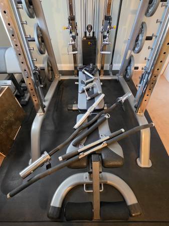 TuffStuff CSM-725 (CSM-600 / CHL-610WS) Commercial Smith Machine