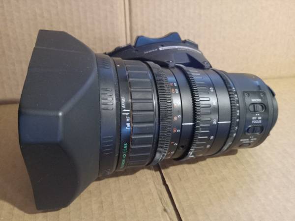 Fujinon XS16X5.8A-XB8 HD Auto Focus Hot shoe lens for Sony PXW-X320 1