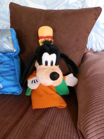 Goofy puppet 1