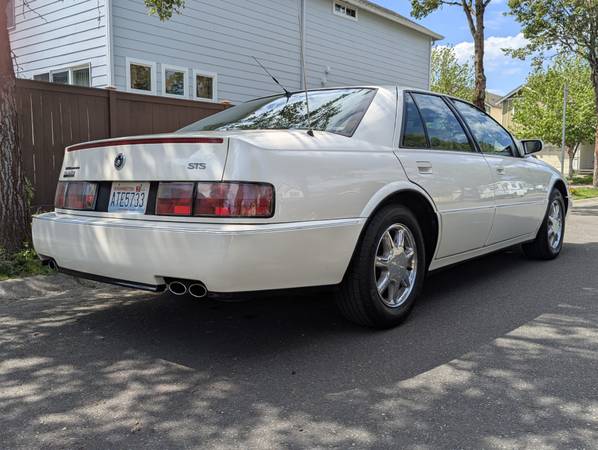 1997 Cadillac Seville Touring STS - $10.900 (Fife)63469908215683122