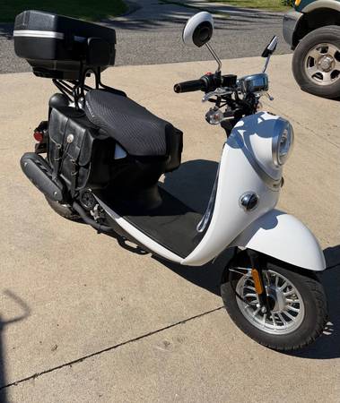 Bintelli moped 1