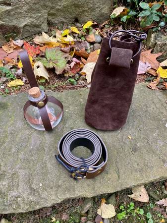 Belt, glass flask and drawstring bag 1