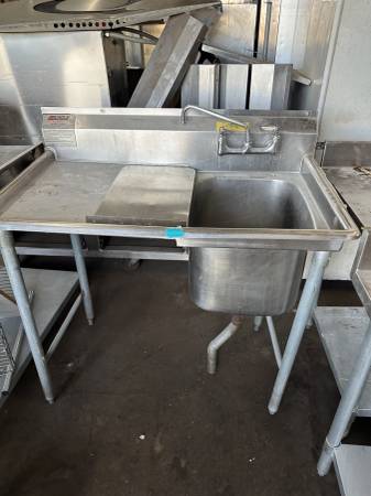 One 16" Bowl SS  Commercial Compartment Sink /24" Drainboard 1