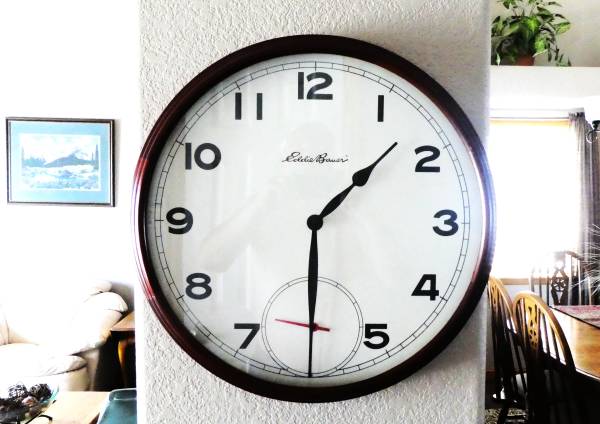 20" Eddie Bauer Wall Clock 1